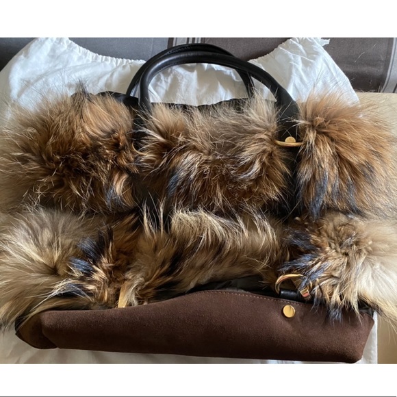 Moncler Purse - Picture 2 of 14